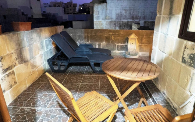 Mixel Gozitan Villa and Pool