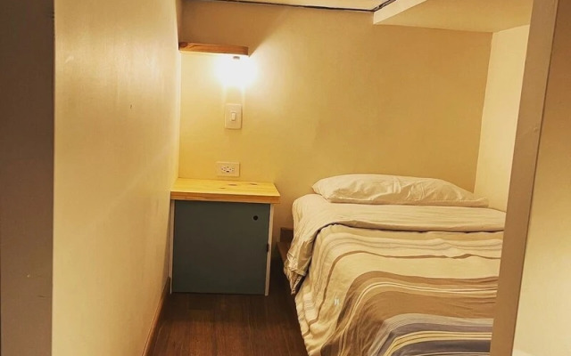 The Cranky Croc Hostel