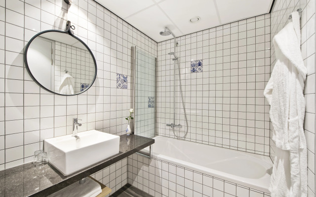 Urban Lodge Hotel
