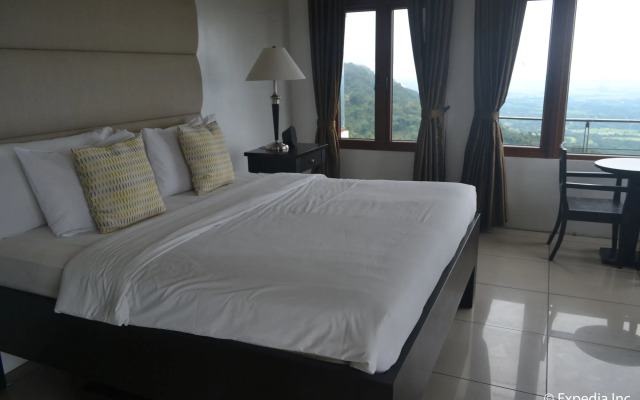 8 Suites By Fat Jimmy's