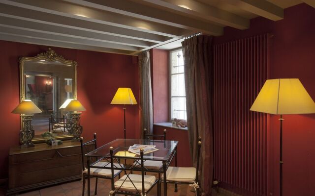 La Maison Des Remparts