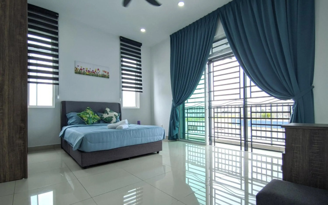Desaru Comfy Home with Netflix Near Beach, Waterpark & BBQ
