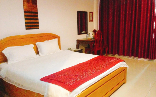 Douangpraseuth Hotel