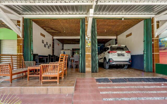 OYO 90051 Guest House Parangtritis