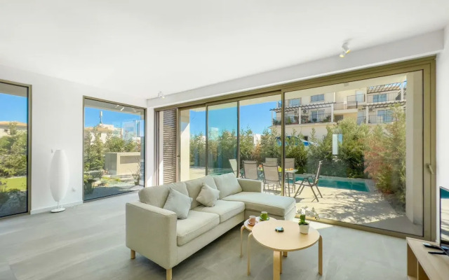 Azure Seaview - Garnet Villa