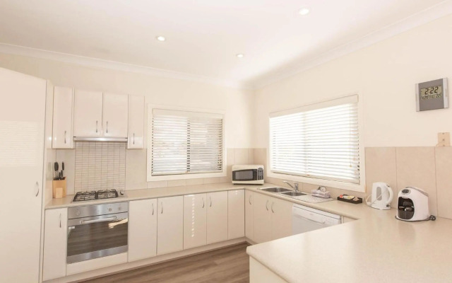 Alaska 1 8 Poley Cow Lane