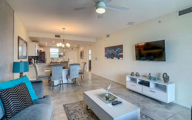 205 Luxury Condo Storey Lake Disney