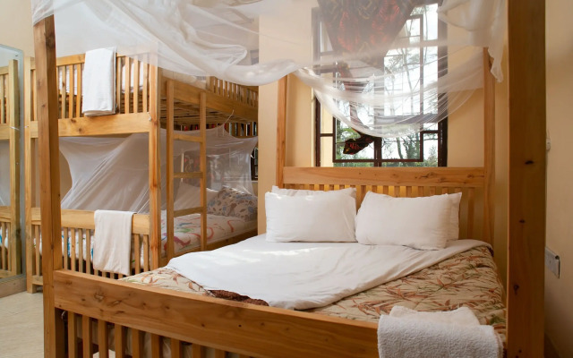White House of Tanzania - Hostel