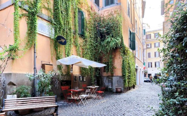 Rome Accommodation Altemps