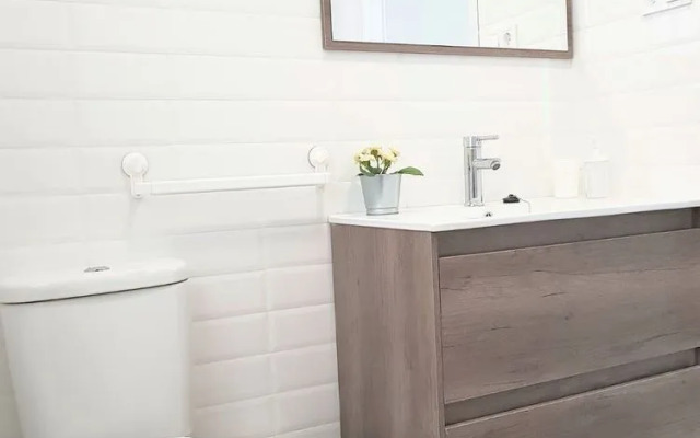 Apartamento Pintor Salvador Abril