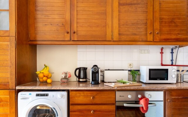 ALTIDO Classic 2BR Apt in Baixa w/balcony in Baixa, close by Rossio subway