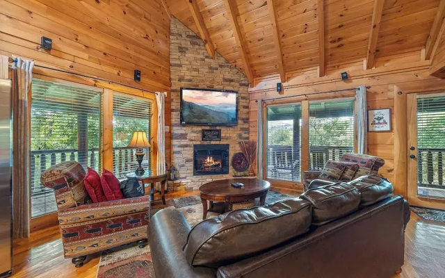 Moonlight and Memories - Two Bedroom Cabin