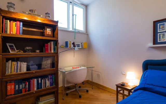 Elegant Flat at Municipio by Napoliapartments