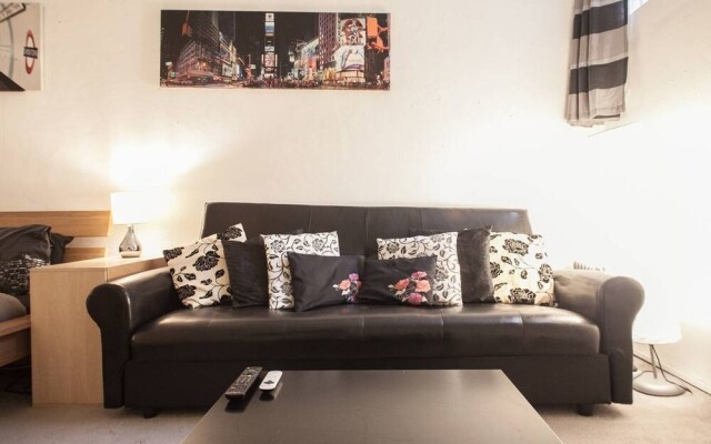 Charming Large Bloomsbury Apartment