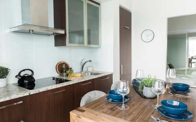 QuickStay - Upscale Condo (Lake View)