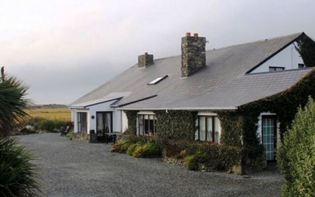 Conamara House