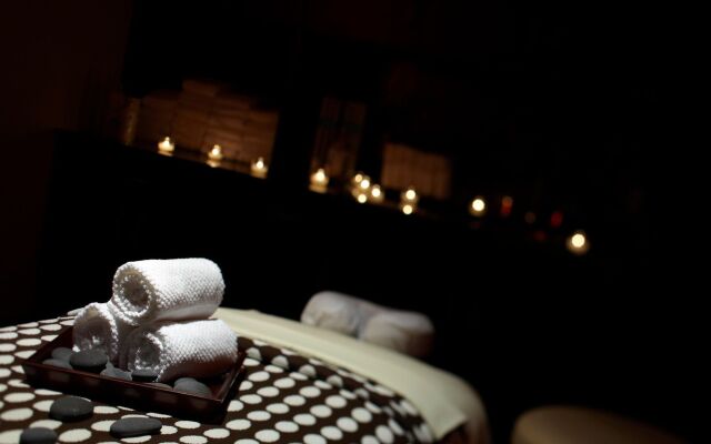 Renaissance Mobile Riverview Plaza Hotel