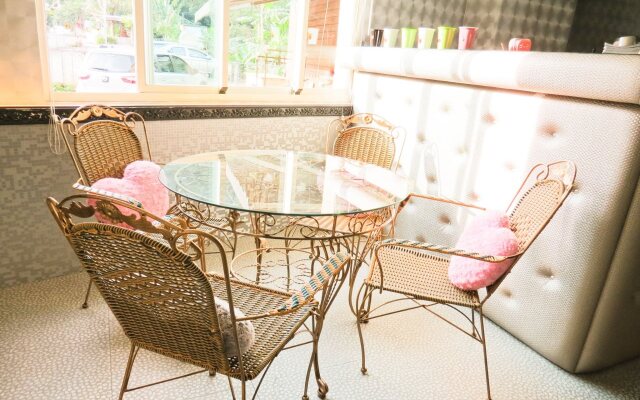 Lovers Hot Spring B&B