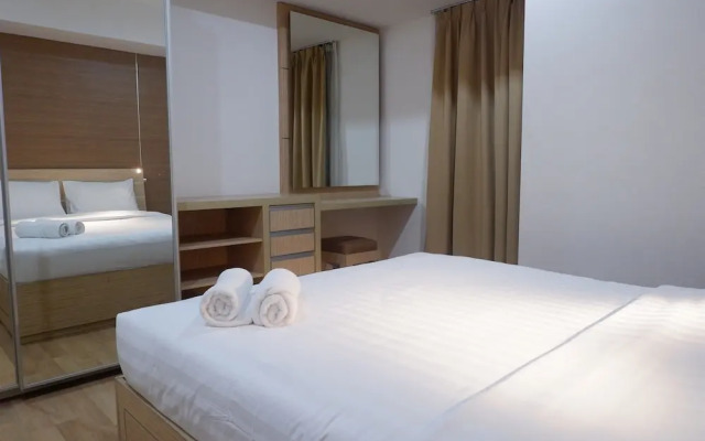 Casa Grande Apartment with Sofabed Connected to Kota Kasablanka