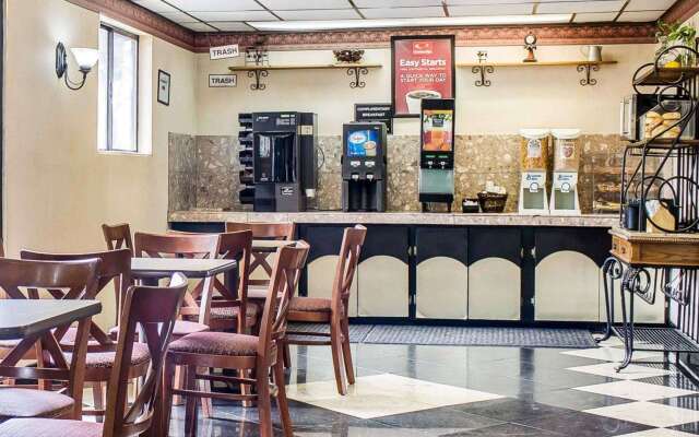 Econo Lodge Scranton near Montage Mountain