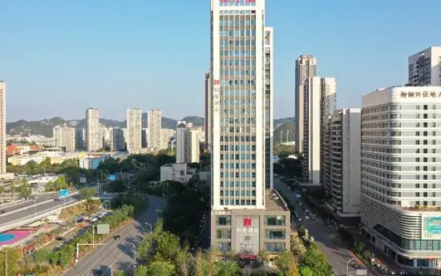 Borrman Hotel (Liuzhou Baisha Bridge Cruise Terminal)