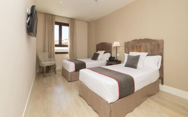 Oyo Hotel Altora