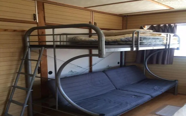 Guest House Lough Style