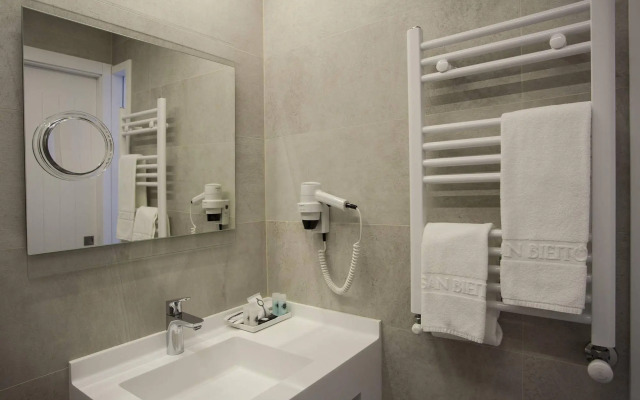 Hotel Alda San Bieito