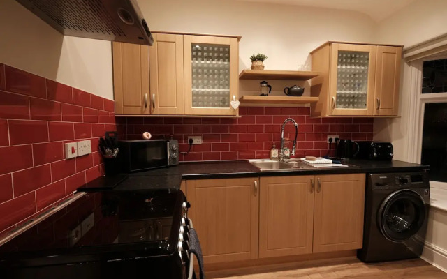 2br-beachviews-petfriendly-freeparking