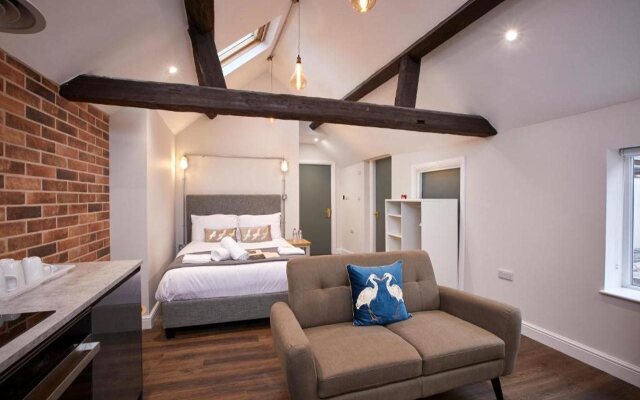 Three Cranes Serviced Apartments