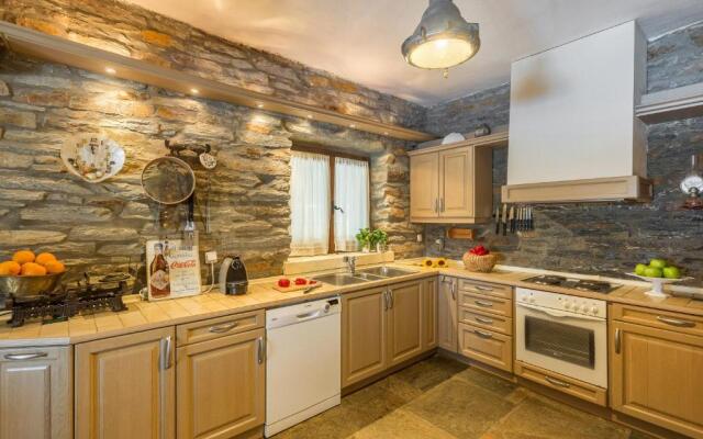 Villa Myrto, breathtaking Aegean view, 5' from Koundouros beach