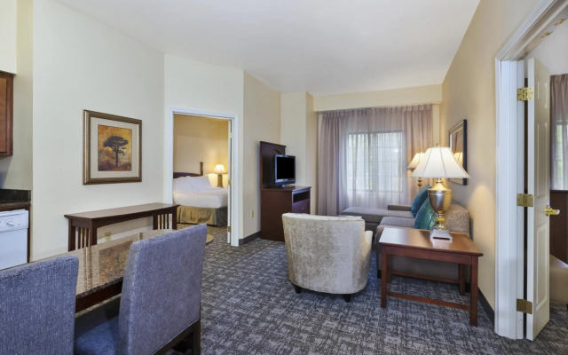 Staybridge Suites Lansing - Okemos by IHG