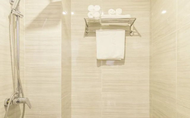 Azure Hotel Danang