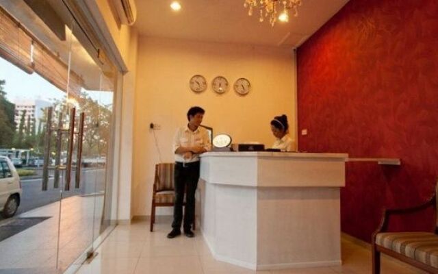 Grand M Hotel