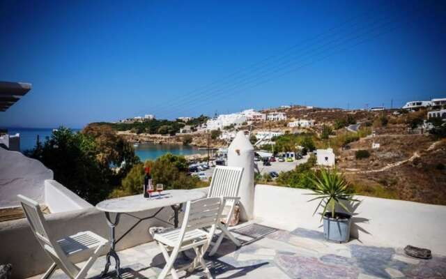 Mina Beach Hotel