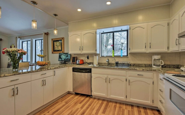 Tobyhanna Home: Private Deck, Hot Tub & Game Room!