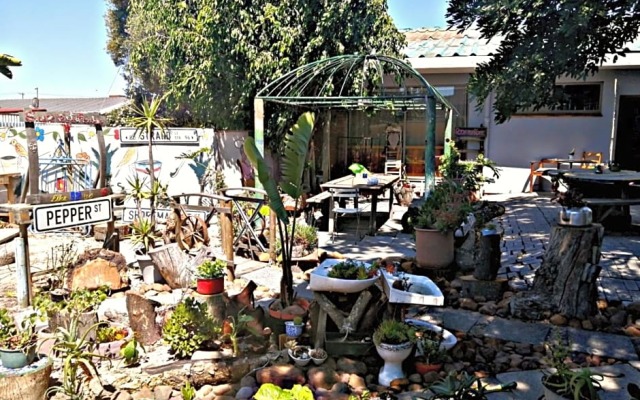 Suzie's Coffee Shop Accommodation