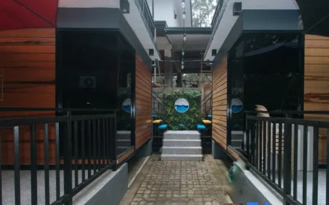 RedDoorz @ Dolce Cabanas Beach Resort