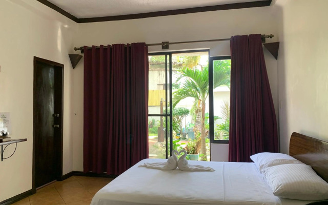 Turtle Inn Resort