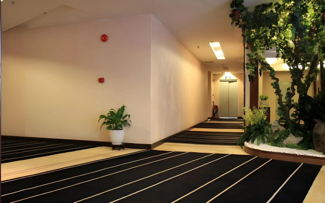 Calvin Hotel
