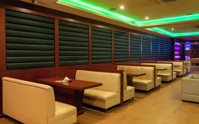 Cosmos Raj Plaza Jaipur