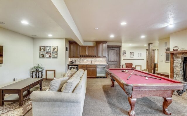 Highlands Getaway 4 Bedroom Home by RedAwning