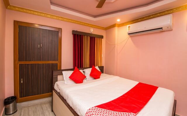OYO 12803 Moon Light Hotel