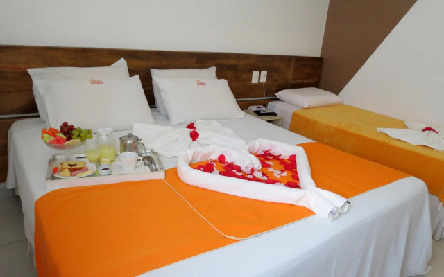 Hotel Encantos De Penedo