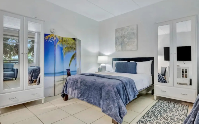 Sunset Suite - Private Balcony Gym Pool