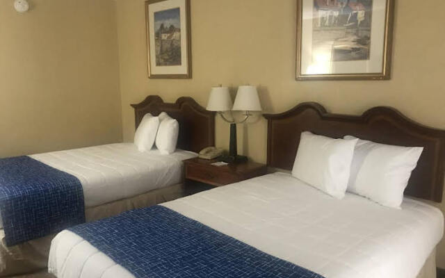 Travelodge By Wyndham Texarkana