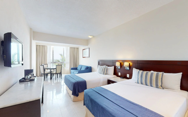 Park Royal Beach Mazatlán