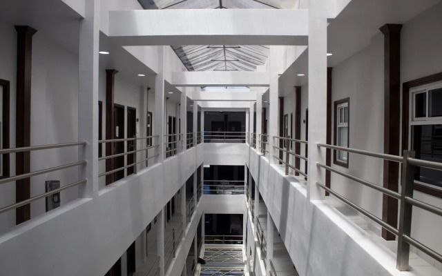 Hotel Grand One Plaza