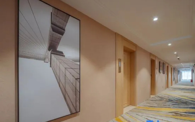 Vienna Hotel (Kunming Hi-Tech Xicheng Times Shop)