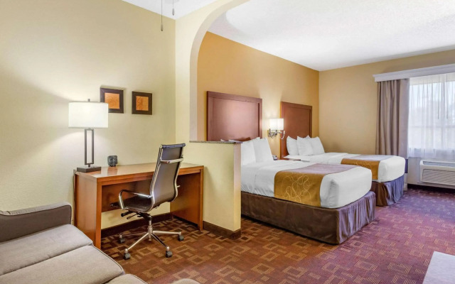 Comfort Suites - Near The Galleria